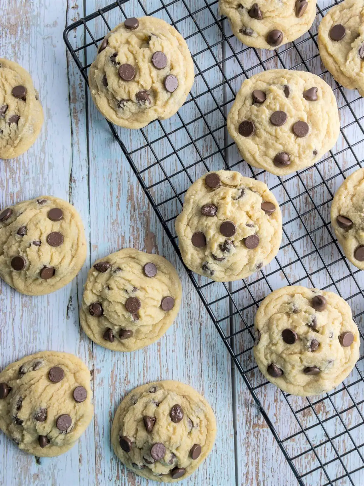 An overhead shot of super soft chocolate chip pudding cookies.